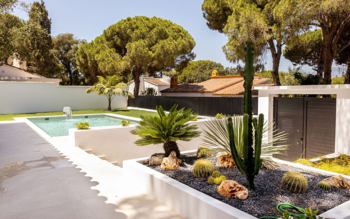 Современная вилла в Эльвирии 145 кв.м с террасой