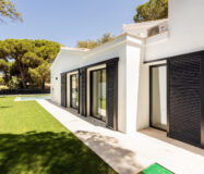 Современная вилла в Эльвирии 145 кв.м с террасой