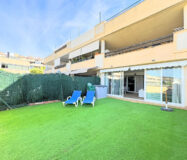 Квартира з терасою та видом на море в Касаресі 75 кв.м