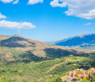 Роскошная вилла в тихом районе Бенальмадены с террасой 260 кв.м