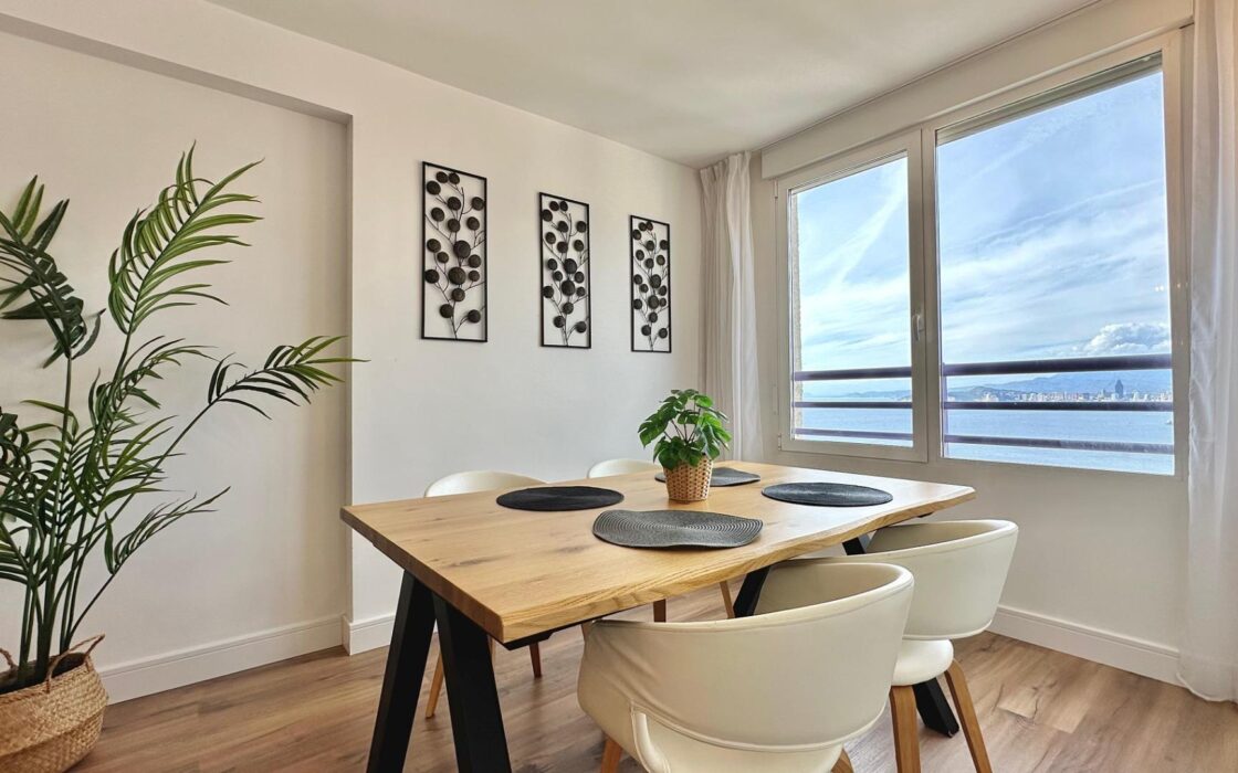 Три квартири в Бенідормі з орендним бізнесом біля моря