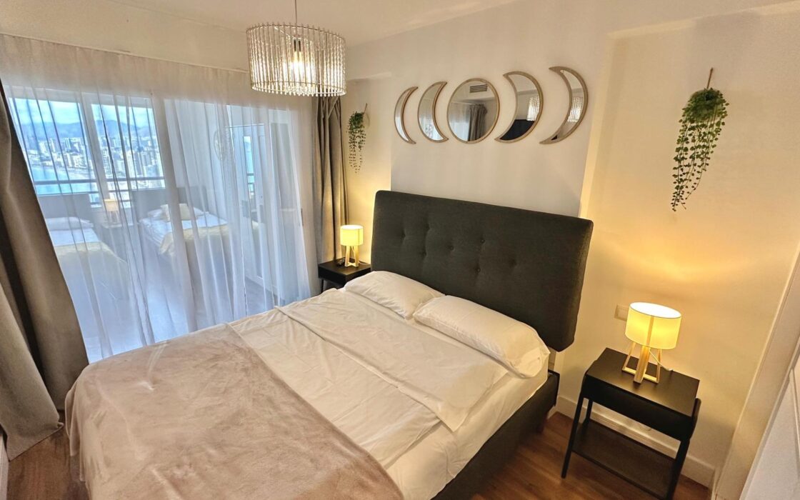 Три квартири в Бенідормі з орендним бізнесом біля моря