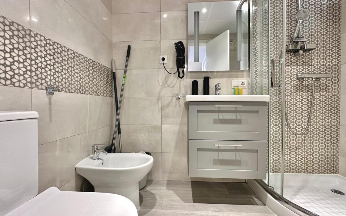 Три квартири в Бенідормі з орендним бізнесом біля моря