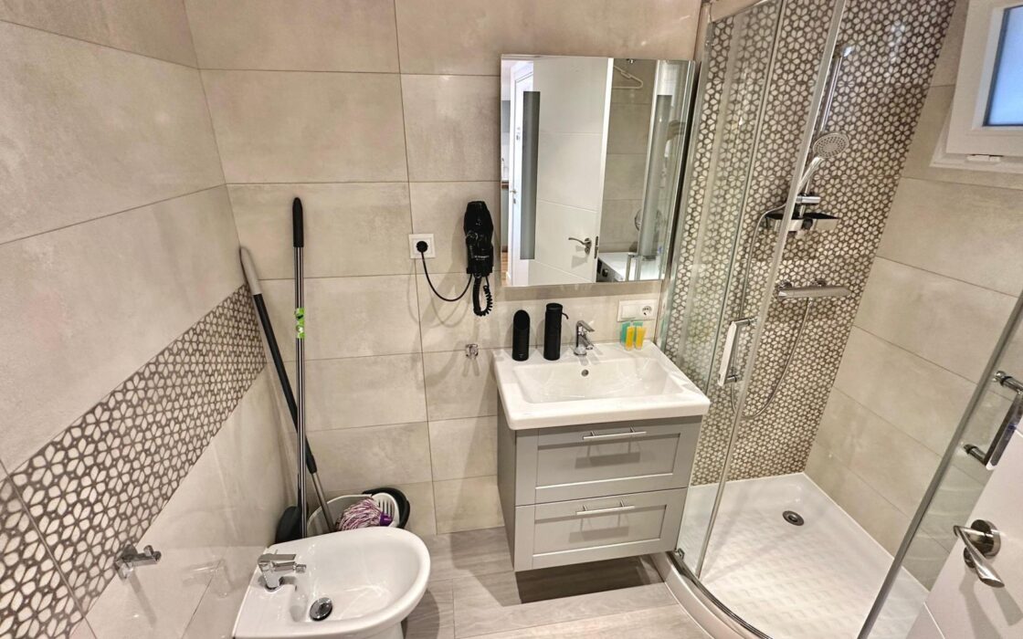 Три квартири в Бенідормі з орендним бізнесом біля моря