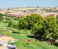 Новые апартаменты с террасой в Аленда Гольф 99 кв.м