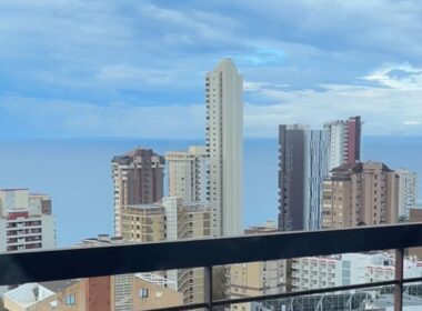 Квартира з терасою в Бенідормі 42 кв.м поруч з пляжем