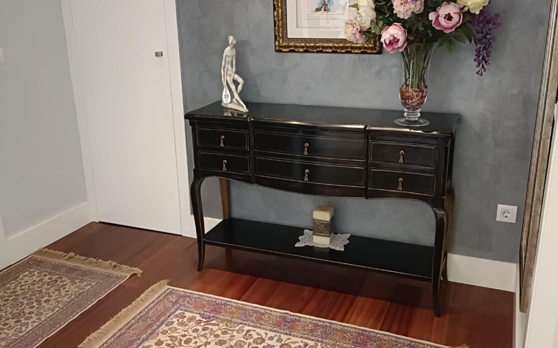 Квартира 85 кв.м в центре Аликанте, 200 м до пляжа