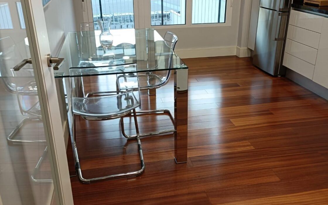 Квартира 85 кв.м в центре Аликанте, 200 м до пляжа