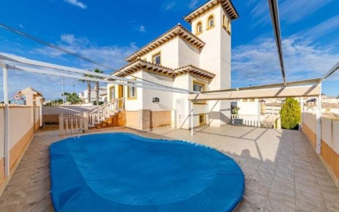 Вилла с видом на море в Ориуэла Коста 123 кв.м.