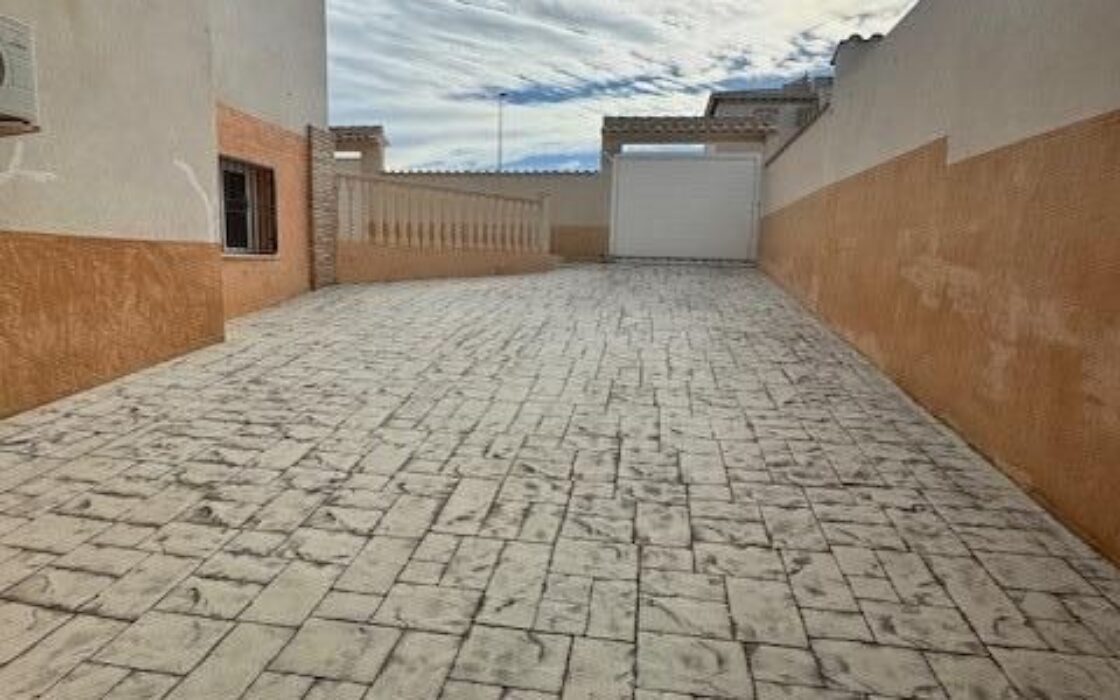 Вилла с видом на море в Ориуэла Коста 123 кв.м.