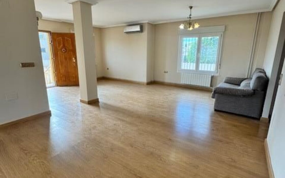 Вилла с видом на море в Ориуэла Коста 123 кв.м.