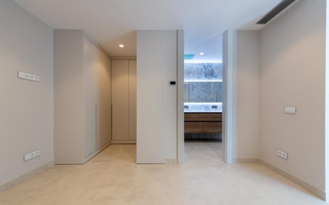 Апартаменти у моря в Бенідормі 297 кв.м, 4 спальні