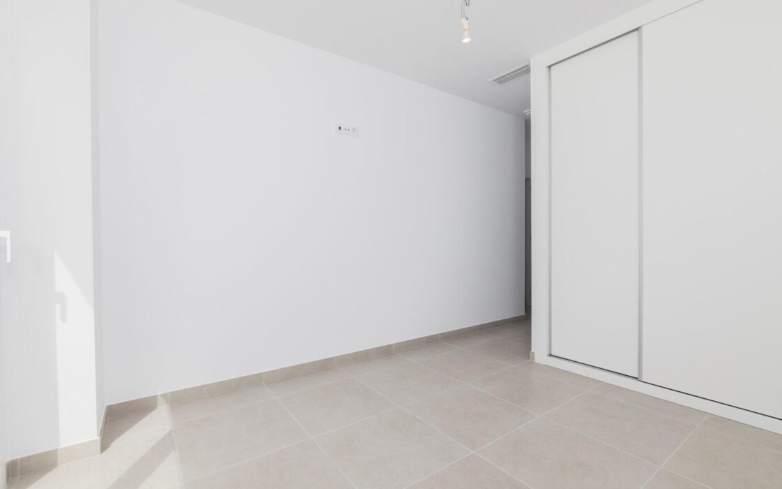 Вілла з басейном в Полоп де ла Марина 107 кв.м біля моря