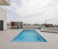 Вілла з басейном в Полоп де ла Марина 107 кв.м біля моря