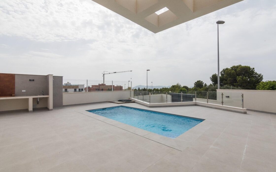 Вілла з басейном в Полоп де ла Марина 107 кв.м біля моря