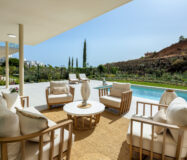 Новая квартира у моря с 3 спальнями в Reserva del Higuerón 130 кв.м