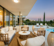 Новая квартира у моря с 3 спальнями в Reserva del Higuerón 130 кв.м