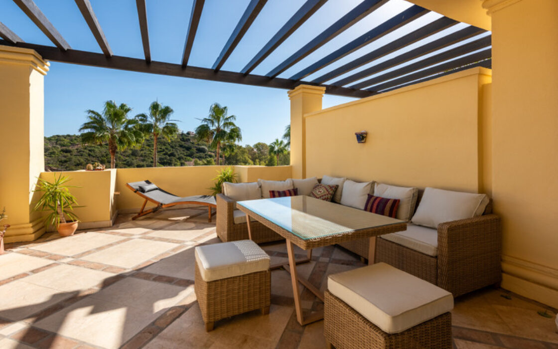 Стильна квартира з терасою в Касарес-Плайя 102 кв.м.