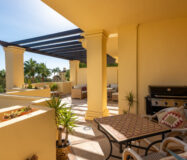 Стильна квартира з терасою в Касарес-Плайя 102 кв.м.