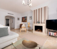 Стильна квартира з терасою в Касарес-Плайя 102 кв.м.