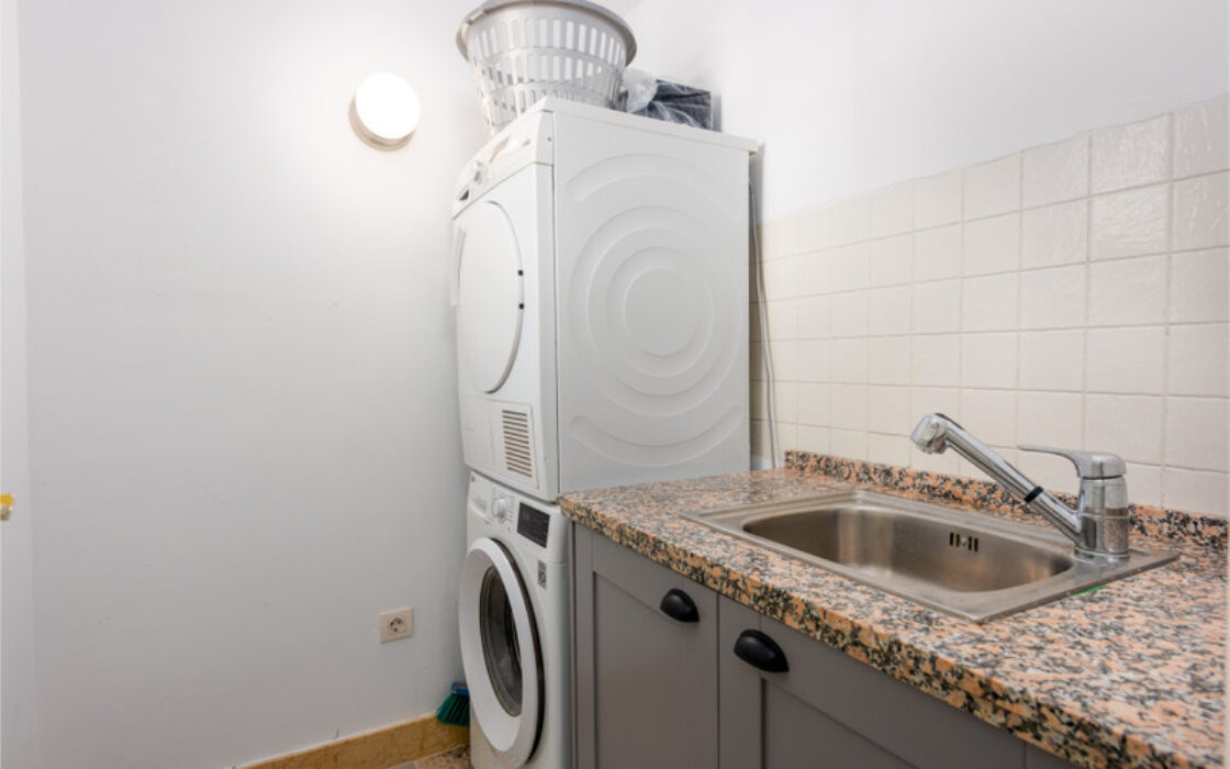 Стильна квартира з терасою в Касарес-Плайя 102 кв.м.