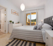 Стильна квартира з терасою в Касарес-Плайя 102 кв.м.