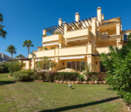 Стильна квартира з терасою в Касарес-Плайя 102 кв.м.