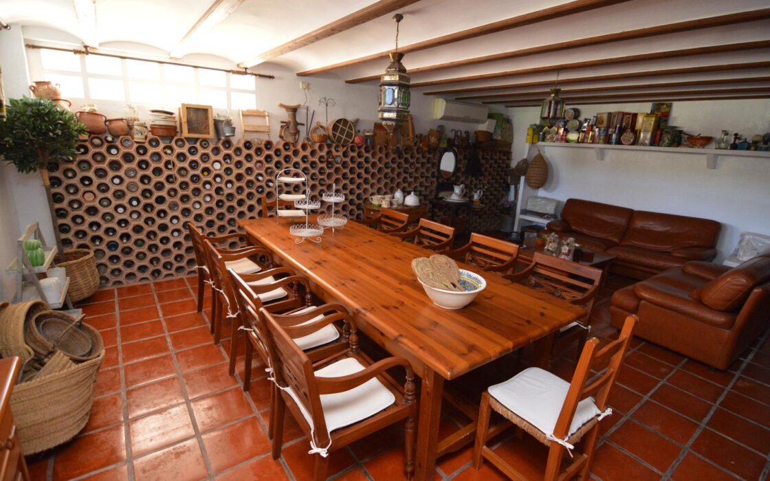 Роскошная вилла в Торревьехе 394 кв.м с бассейном