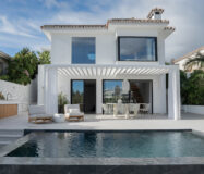 Вілла з терасою та басейном в районі Малаги, 260 кв.м