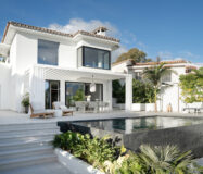 Вілла з терасою та басейном в районі Малаги, 260 кв.м