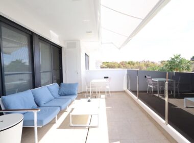 Апартаменты в Ориуэла Коста 78 кв.м с террасой у моря