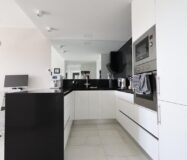 Апартаменты в Ориуэла Коста 78 кв.м с террасой у моря