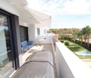 Апартаменты в Ориуэла Коста 78 кв.м с террасой у моря