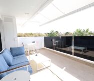 Апартаменты в Ориуэла Коста 78 кв.м с террасой у моря