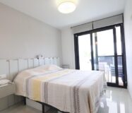 Апартаменты в Ориуэла Коста 78 кв.м с террасой у моря