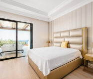 Вилла с террасой в Сьерра-Бланка, Марбелья, 1299 кв.м