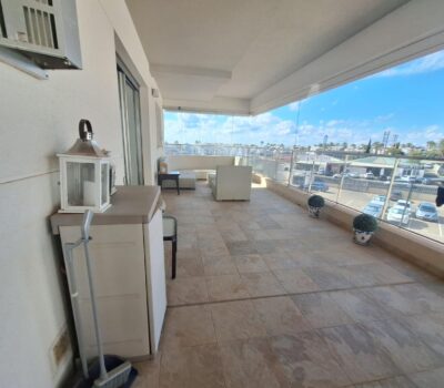 Квартира з терасою в Лос-Дольсес, Ориуела Коста 152 кв.м