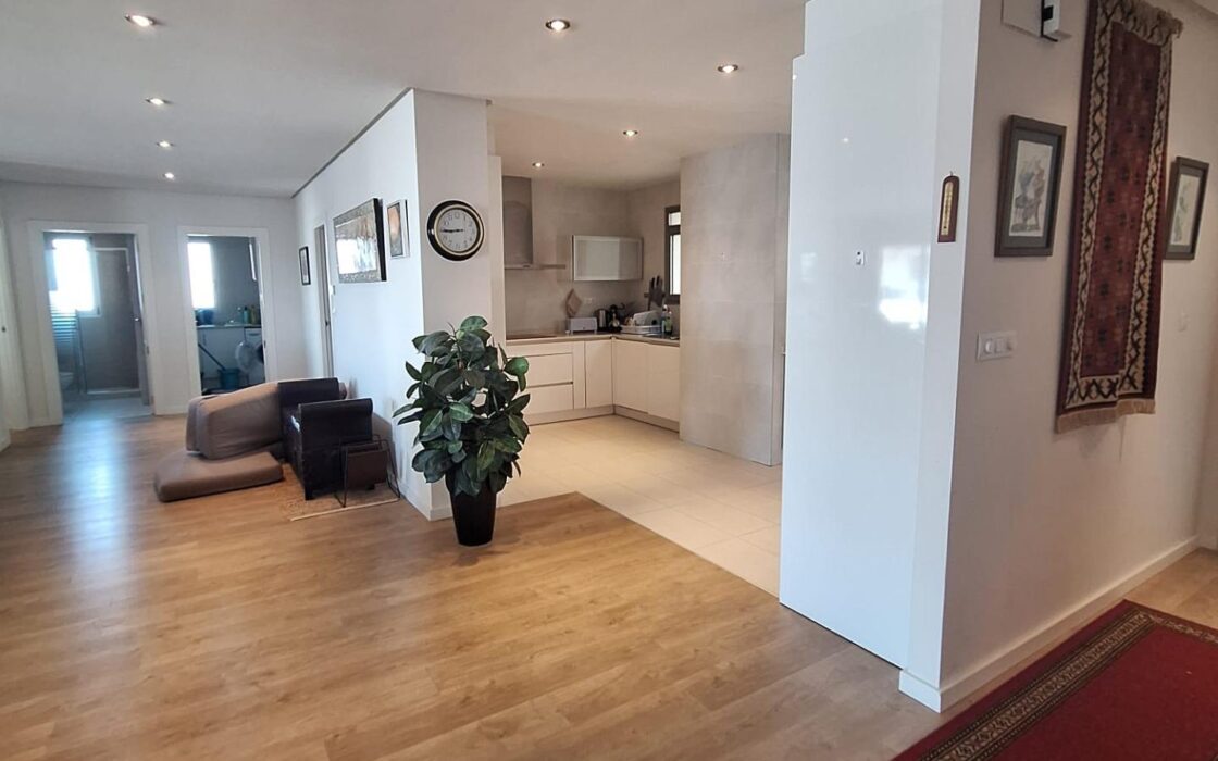 Квартира с террасой в Лос-Дольсес, Ориуэла Коста 152 кв.м