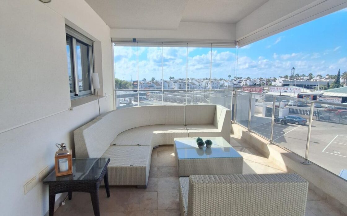 Квартира с террасой в Лос-Дольсес, Ориуэла Коста 152 кв.м