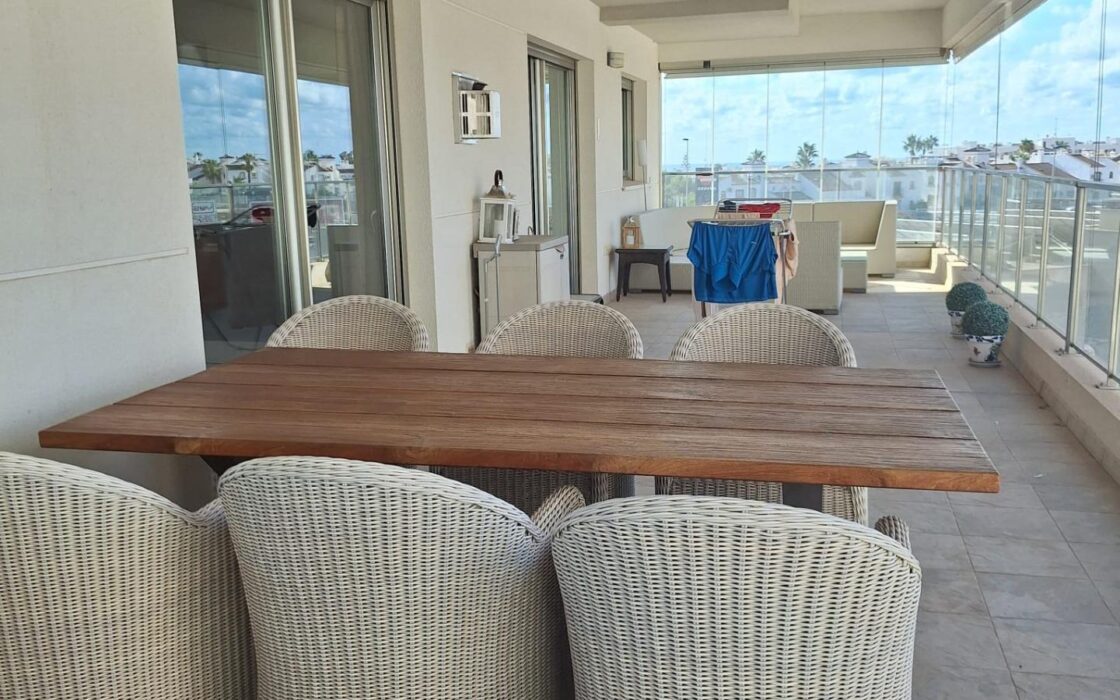 Квартира с террасой в Лос-Дольсес, Ориуэла Коста 152 кв.м