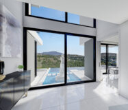 Вилла с 5 спальнями и террасой в Бенахависе, Марбелья