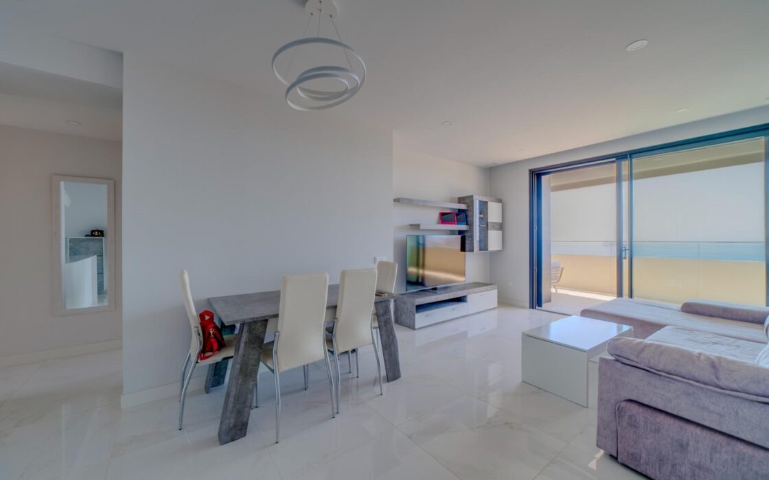 Апартаменты с видом на море в Бенидорме 130 кв.м 3 комнаты