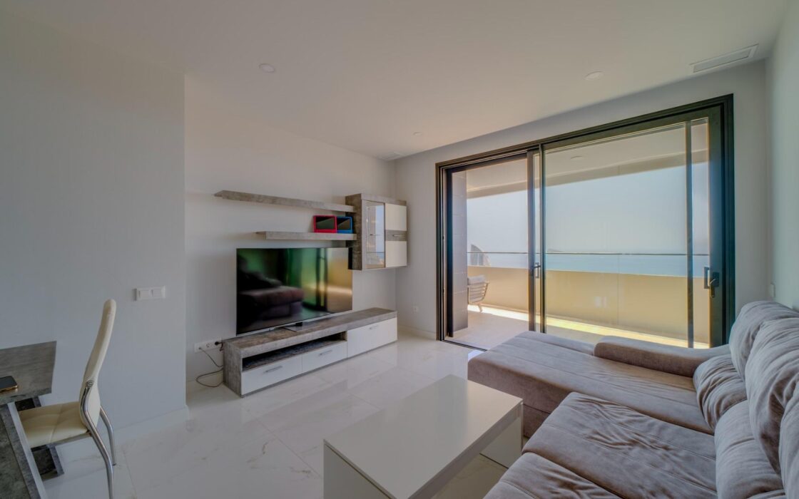 Апартаменты с видом на море в Бенидорме 130 кв.м 3 комнаты