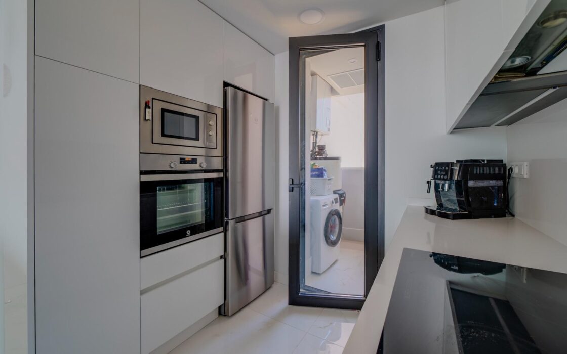 Апартаменты с видом на море в Бенидорме 130 кв.м 3 комнаты