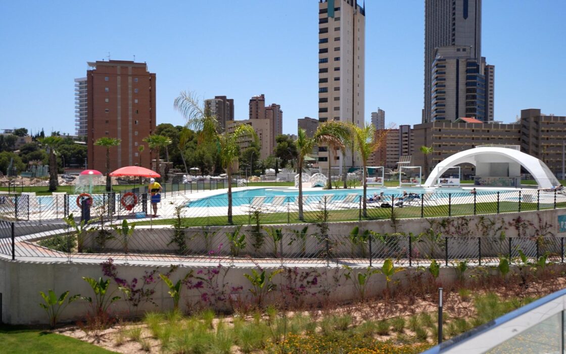 Апартаменты с видом на море в Бенидорме 130 кв.м 3 комнаты