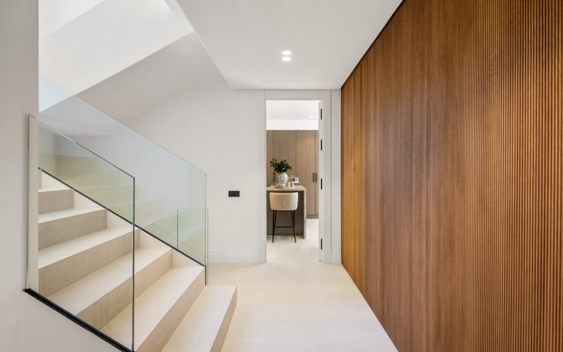 Вилла 654 кв.м на Золотой миле в Марбелье с видом на море