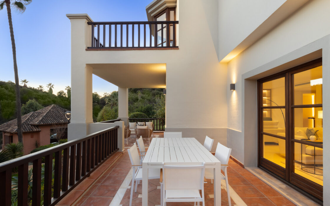 Вилла 654 кв.м на Золотой миле в Марбелье с видом на море