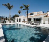 Вілла в Новій Андалусії з видом на гори 262 кв.м