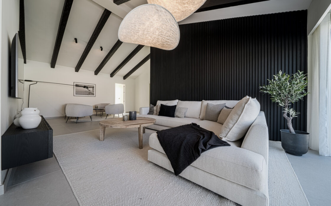 Вілла в Новій Андалусії з видом на гори 262 кв.м