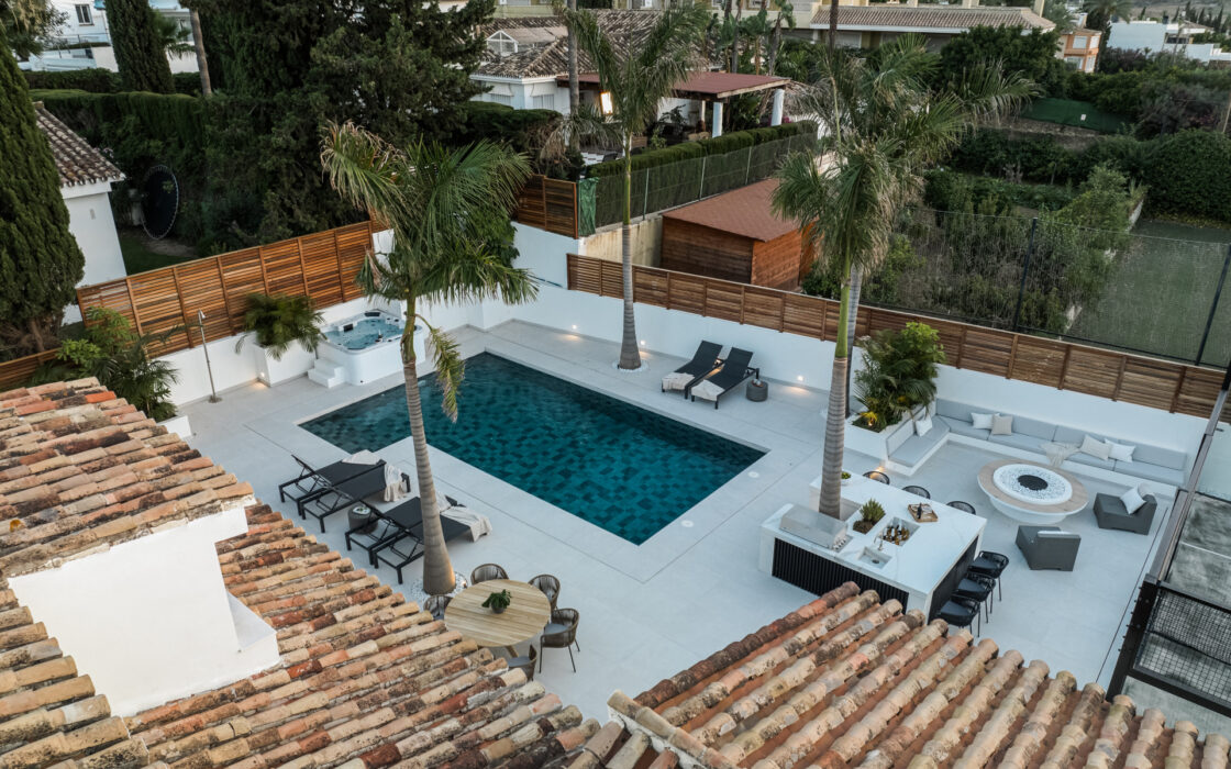 Вілла в Новій Андалусії з видом на гори 262 кв.м